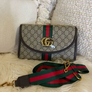Crossbody with Green and Red Stripe